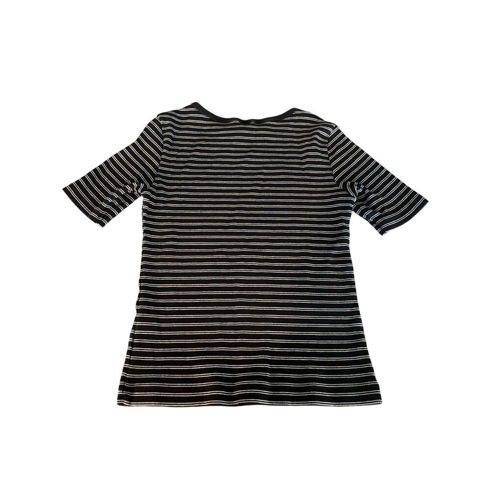 UniQlo Black & White Striped Ribbed T-Shirt Size M